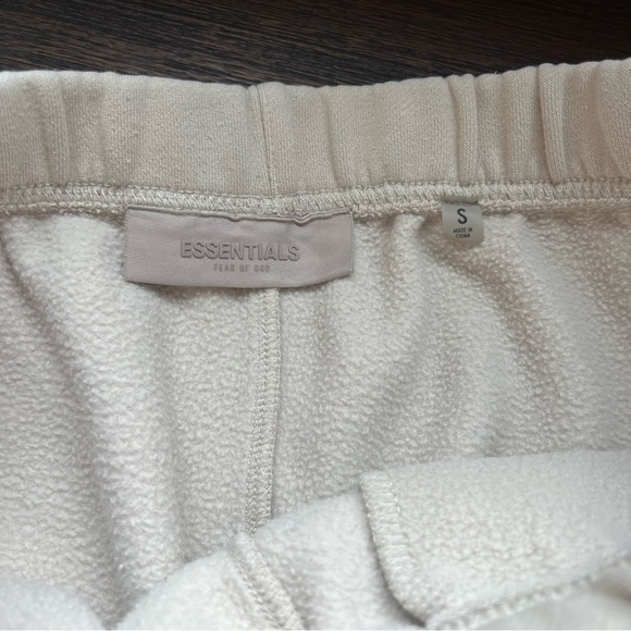 Essentials sweatpants - Picture 4 of 6
